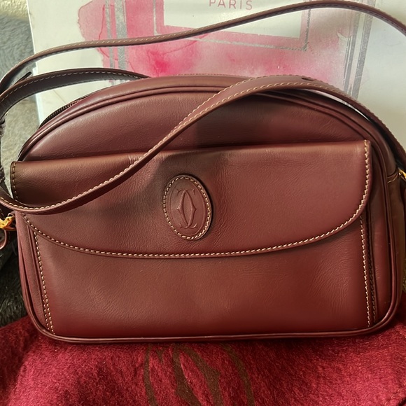 Must de Cartier leather crossbody bag with dustbag. Like new condition - Picture 2 of 9